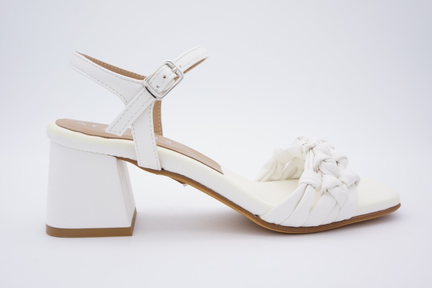 Sandals Shoe Spice Boutique | Ateliers