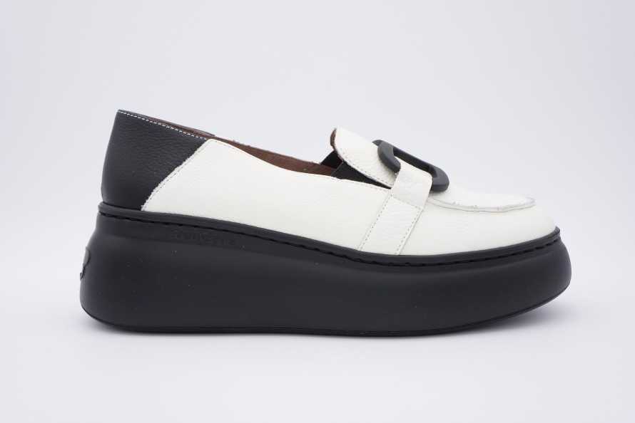 Loafers Shoe Spice Boutique | Wonders Black/White