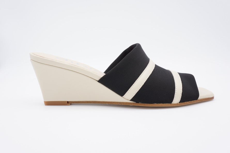 Clogs And Mules Shoe Spice Boutique | Dibia Black/Beige