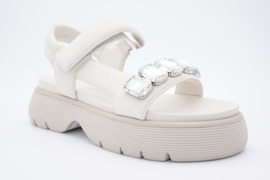 Sandals Shoe Spice Boutique | Kennel & Schmenger Cream