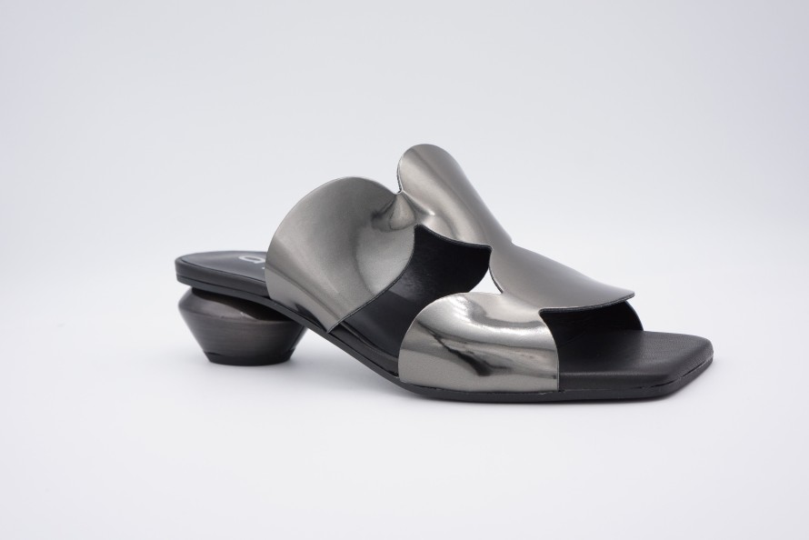 Clogs And Mules Shoe Spice Boutique | Dibia Black